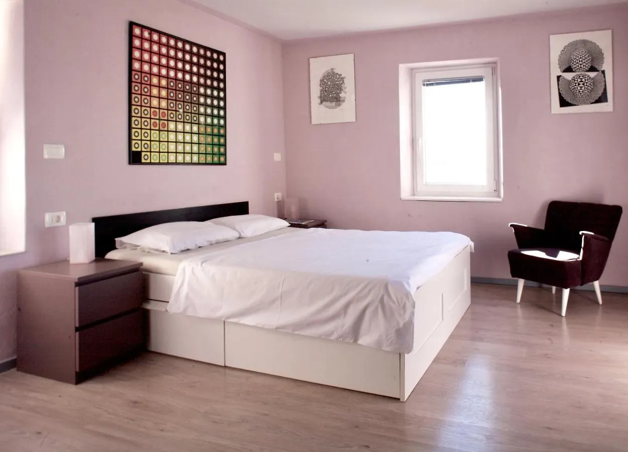 Hana Place Motovun Apartment